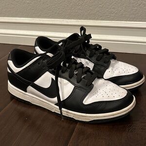 Nike Men's Classic Black and White Sneakers - Dunk Low